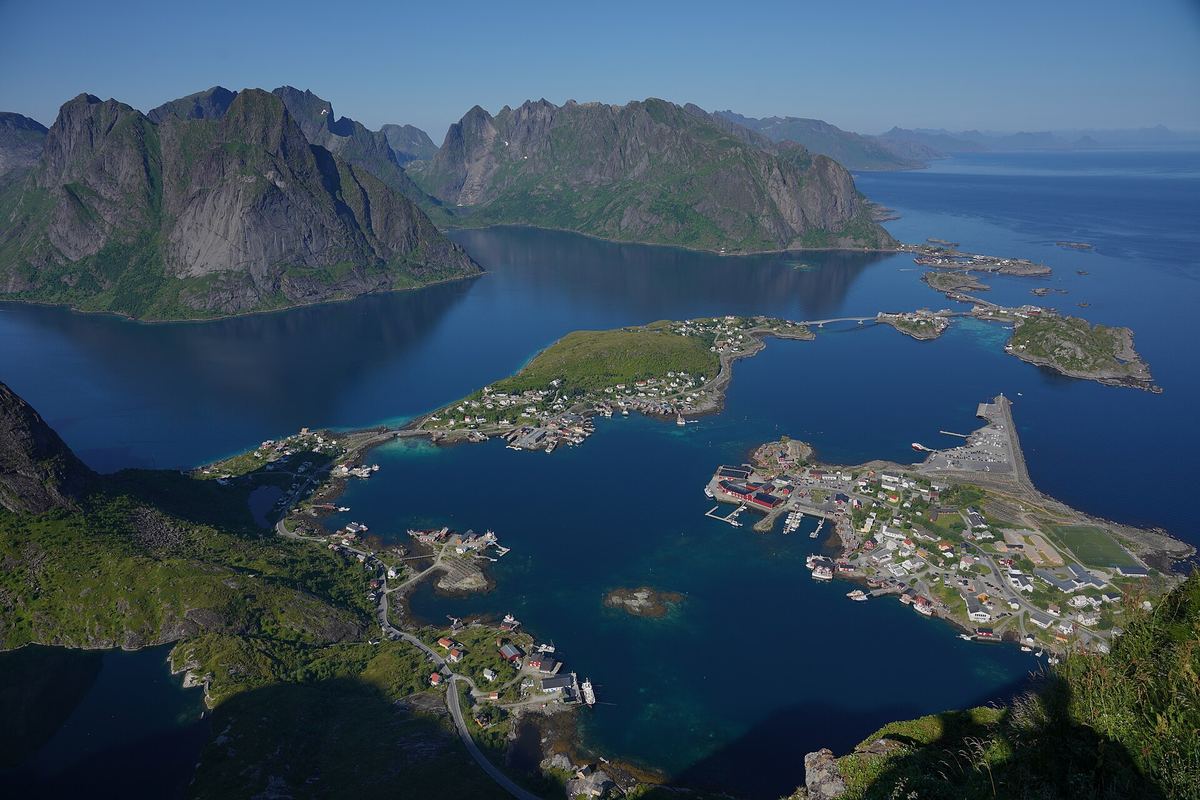 The view from Reinebringen